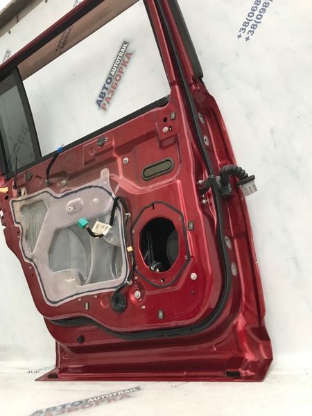 Двері 8A8Z7424631A Ford Flex