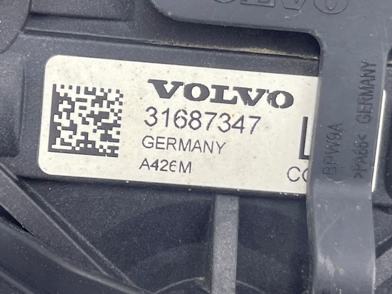 Суппорт тормозной Volvo XC60