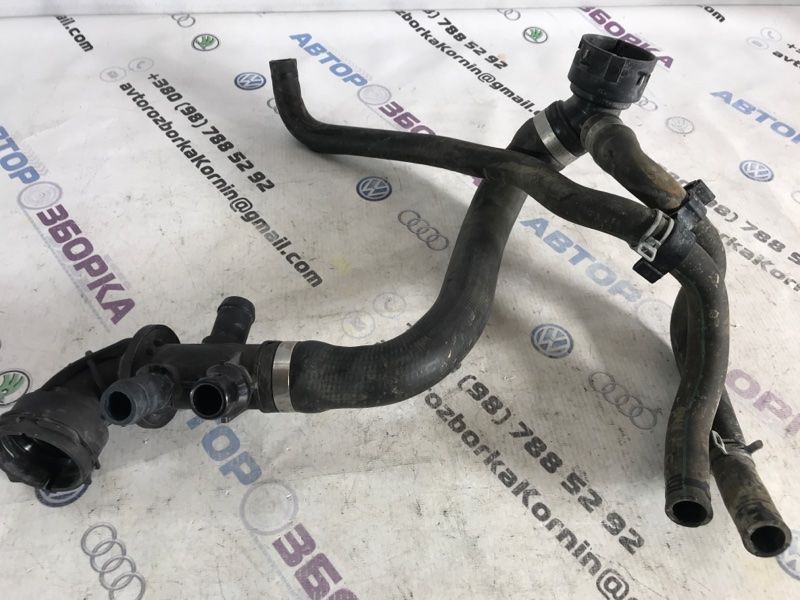 Патрубок системы охлаждения 31439747 Volvo XC60