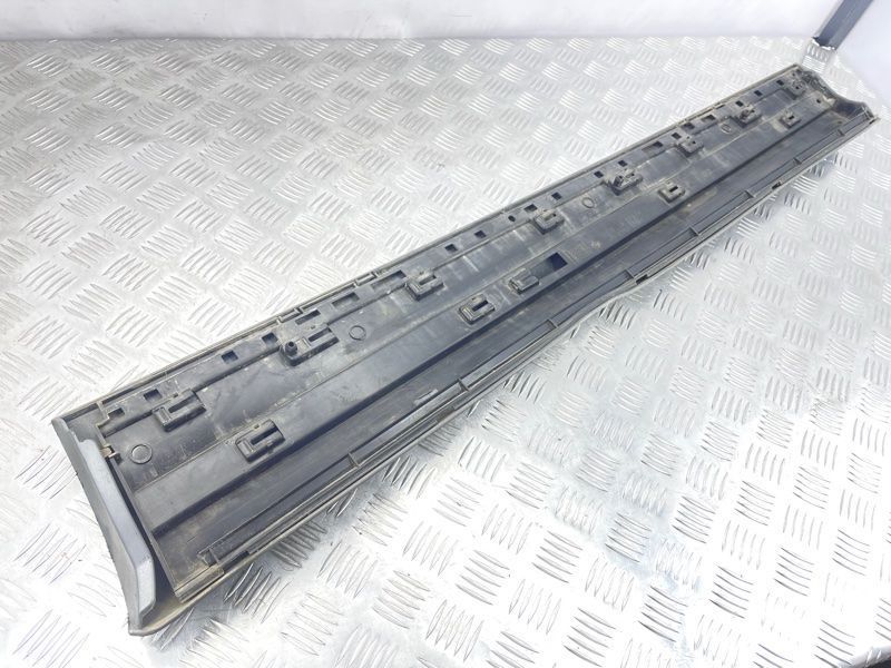 Накладка дверей 4L0853959H Audi Q7