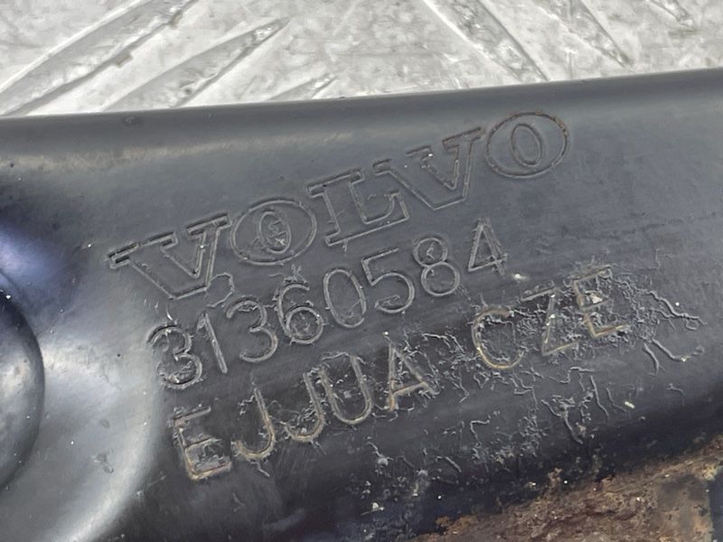 Рычаг задней подвески поперечный верхний 31360584 Volvo XC90