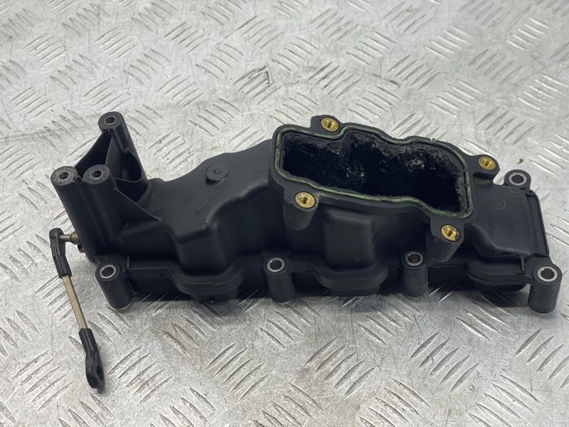 Колектор впускний 059129711CA Audi Q7