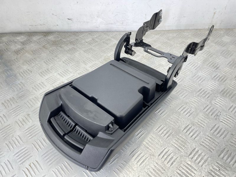 Підлокітник EM2BR04604AF Ford Edge