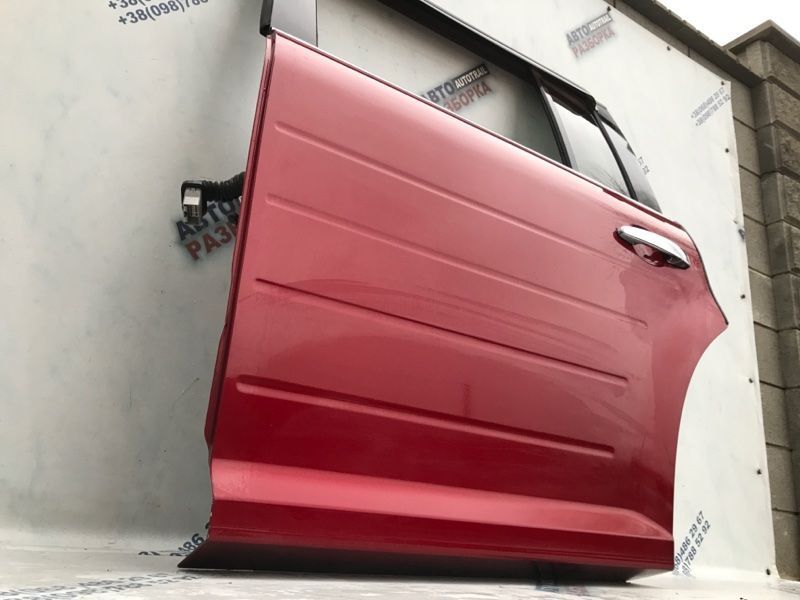 Двері 8A8Z7424631A Ford Flex