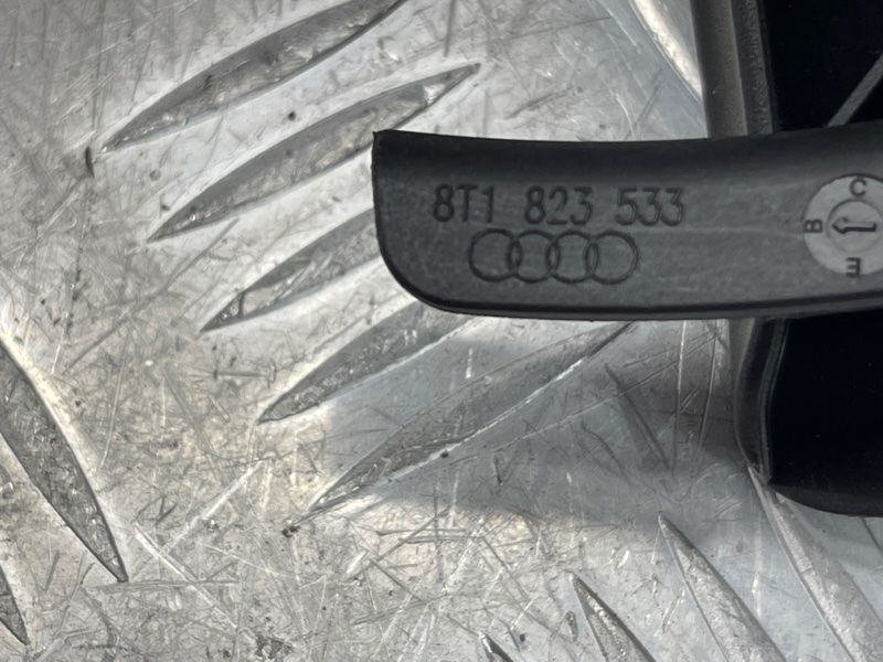 Ручка відкривання капота Audi A6