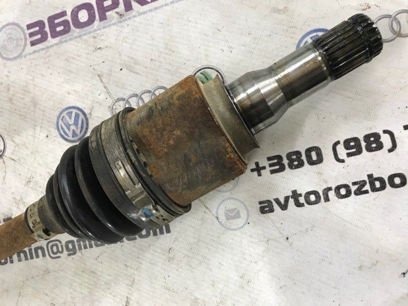 Піввісь 8A8Z4K139A Ford Flex