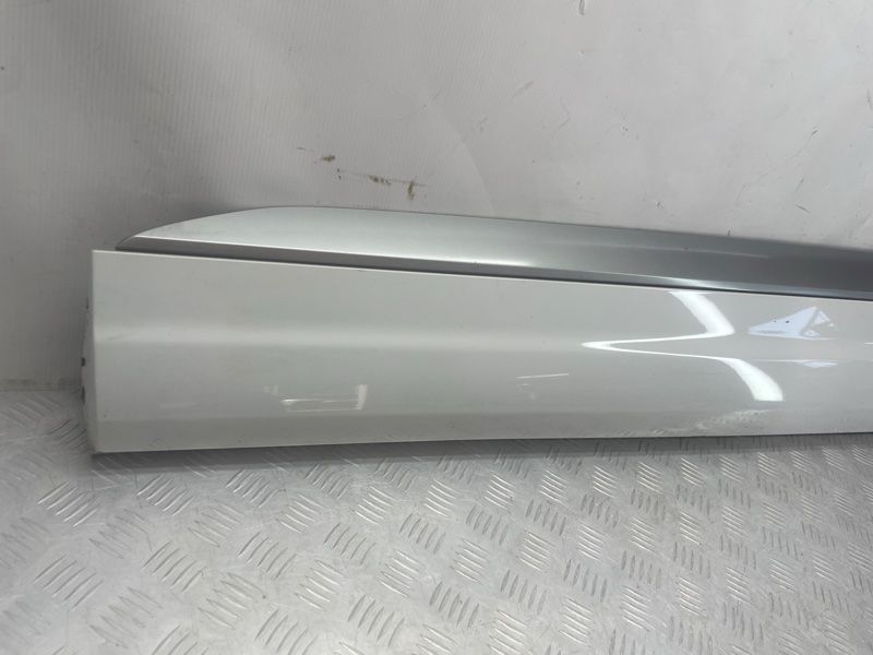 Накладка двери 4M0853959G Audi Q7