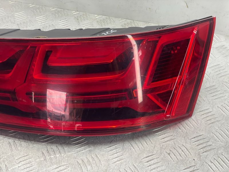 Стоп / ліхтар 4M0945094D Audi Q7
