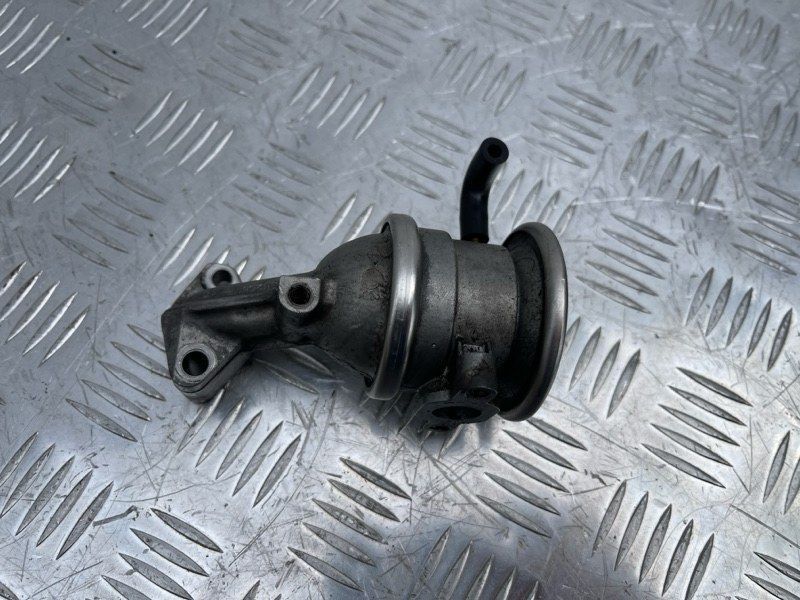 Клапан EGR 06E131101E Audi Q7