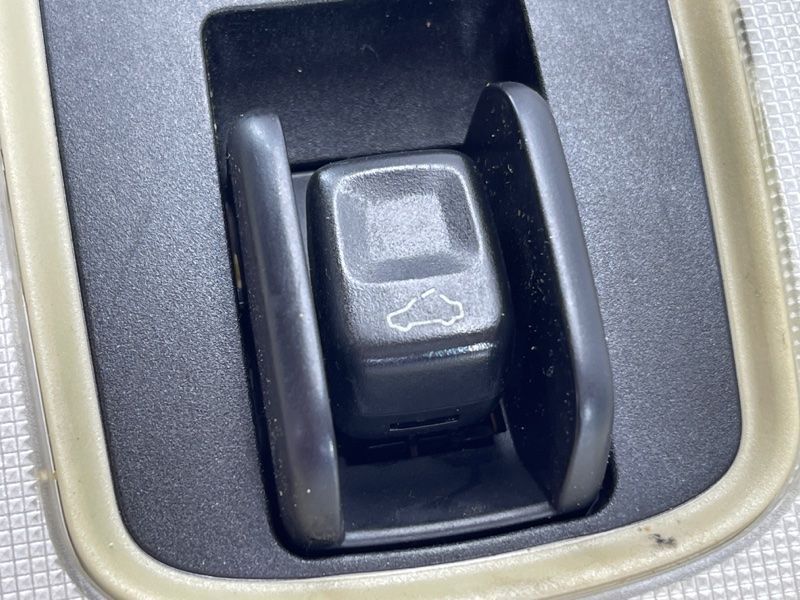 Плафон освітлення салону 39826640 Volvo XC60