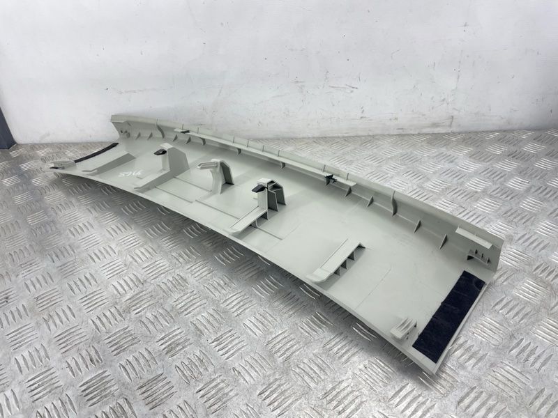 Накладка потолка 8R0867839B Audi Q5