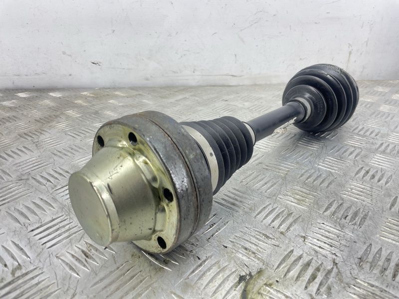 Піввісь 7P0407271C Volkswagen Touareg