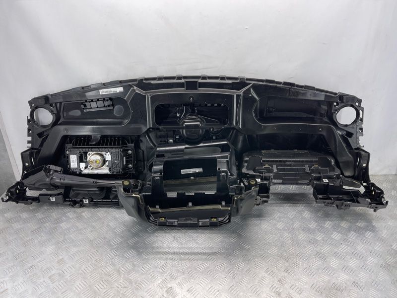 Торпедо с подушкой безопасноти Audi Q7