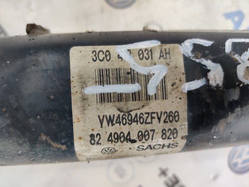 Стойка амортизатора в сборе с пружиной 3C0413031AH Volkswagen CC