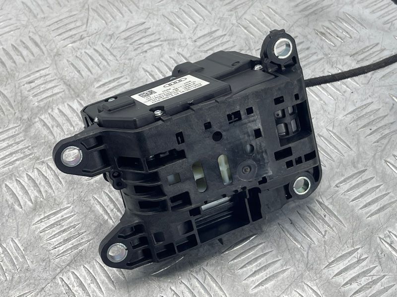 Селектор АКПП 4M1713041D Audi Q7