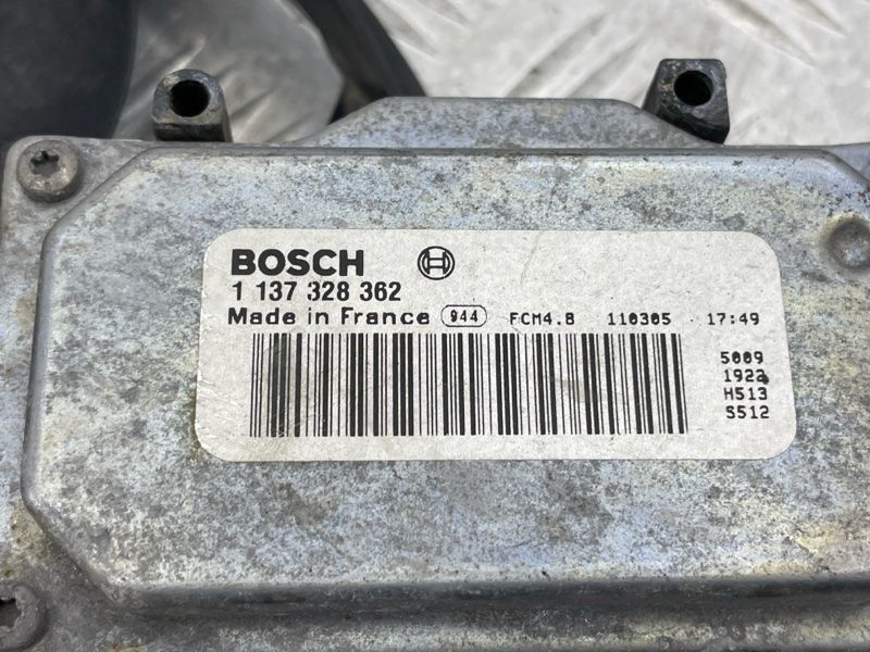 Вентилятор радиатора с блоком управления 7L0959455F Audi Q7