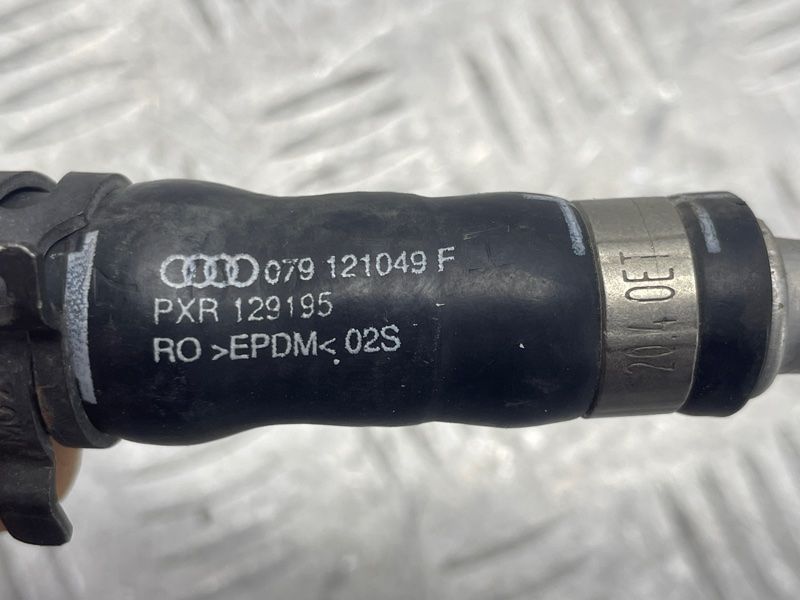Трубопровод системы охлаждения 079121049F Audi S6