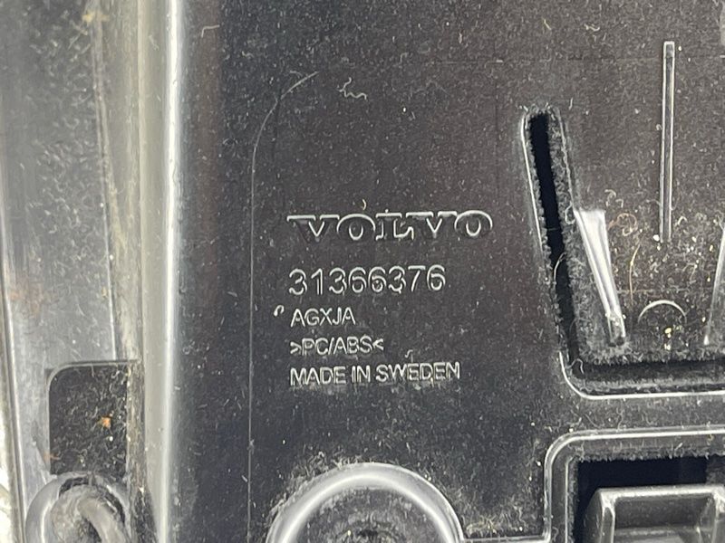 Захист бардачка 31366376 Volvo XC90