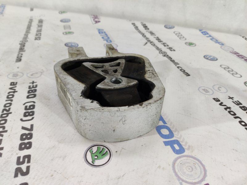 Подушка двигуна DP536P082CB Ford Edge