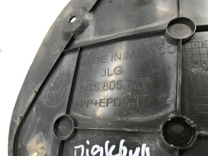 Крепление крыла 5C5805777 Volkswagen Beetle