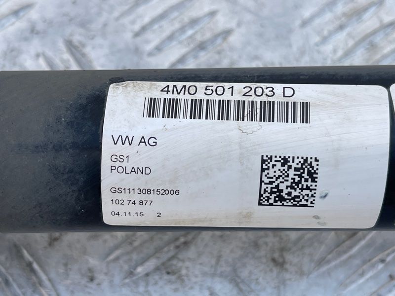 Піввісь 4M0501203D Audi Q7