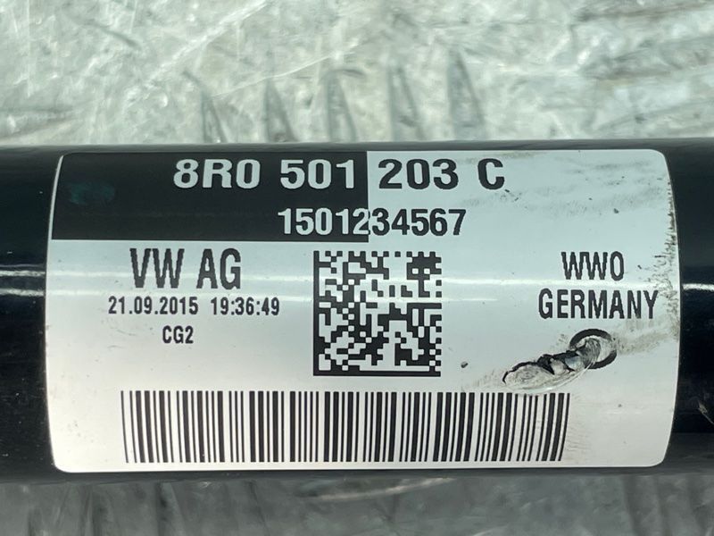 Піввісь 8R0501203C Audi A7