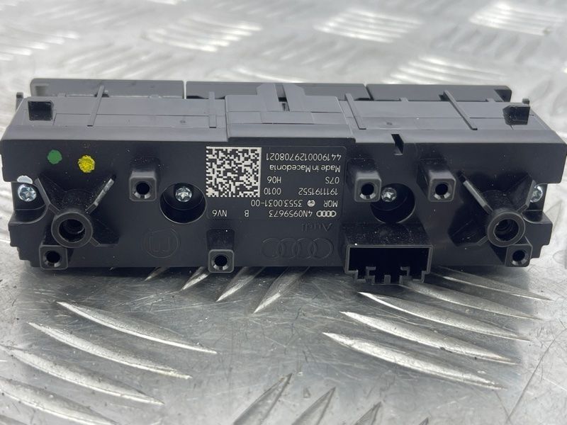Блок кнопок 4N0959673B Audi A6