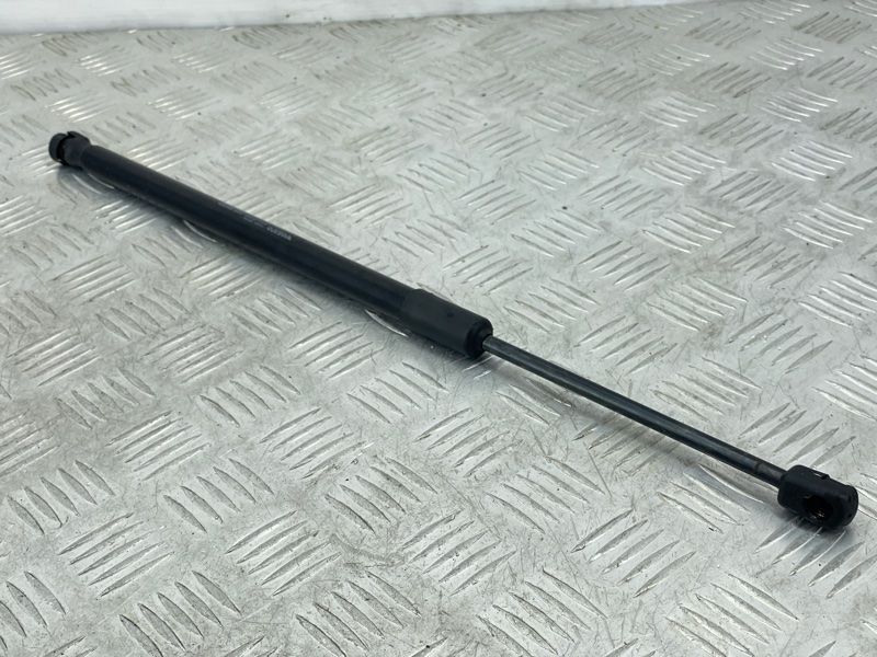 Газовий упор капота 31424539 Volvo XC60