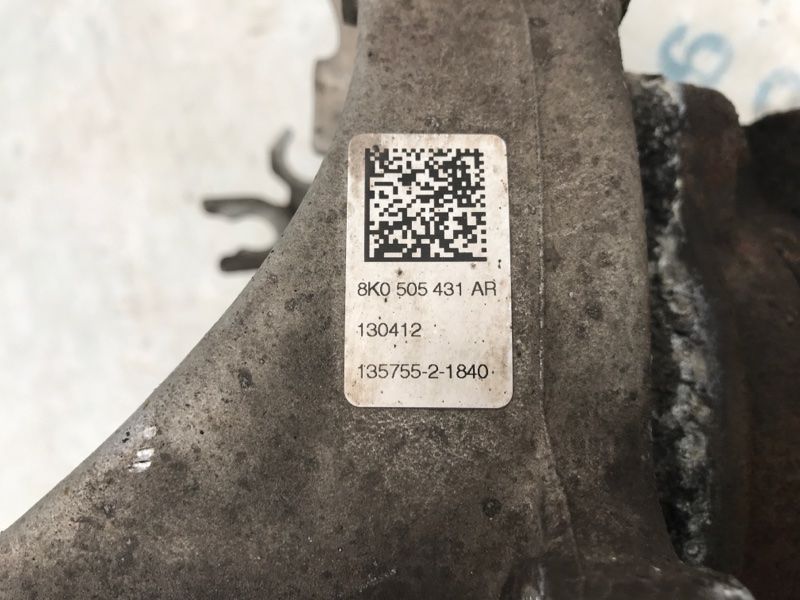 Поворотный кулак / Цапфа с подшипником 8K0505431AR Audi A4 Allroad