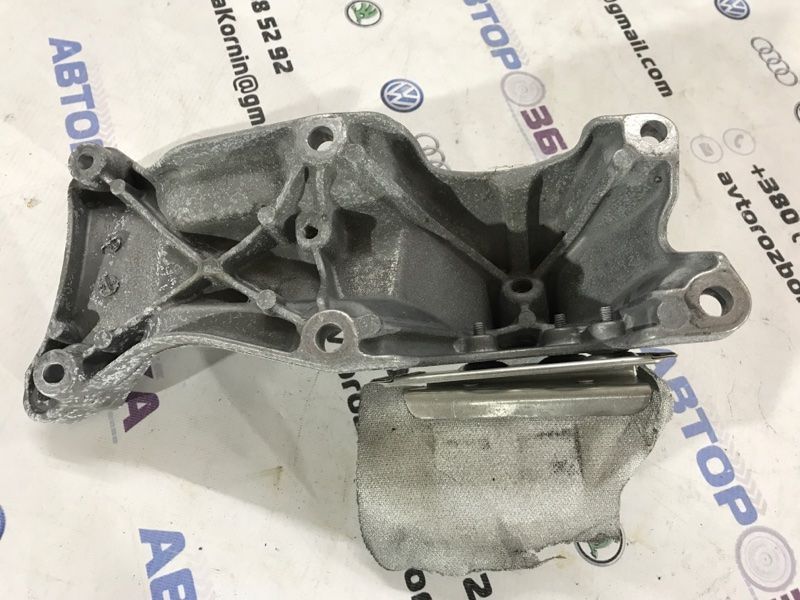 Опора / Кронштейн двигателя 4G0199307H Audi A6