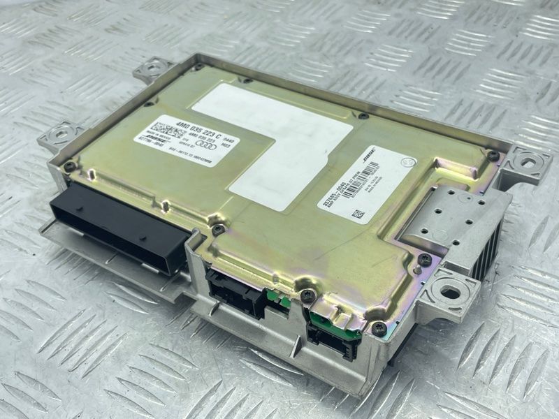 Усилитель звука BOSE 4M0035223C Audi Q7