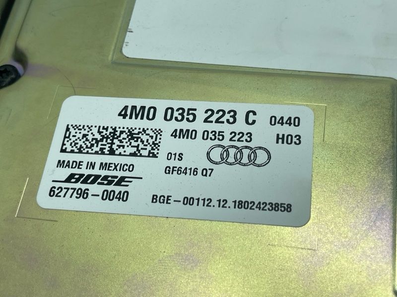 Усилитель звука BOSE 4M0035223C Audi Q7