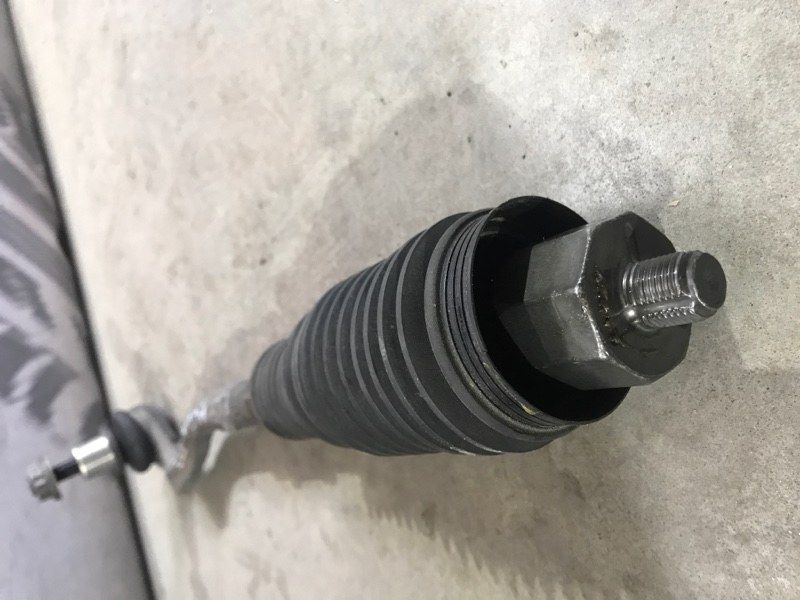 Рулевая тяга c наконечником 4G0423811A Audi A6