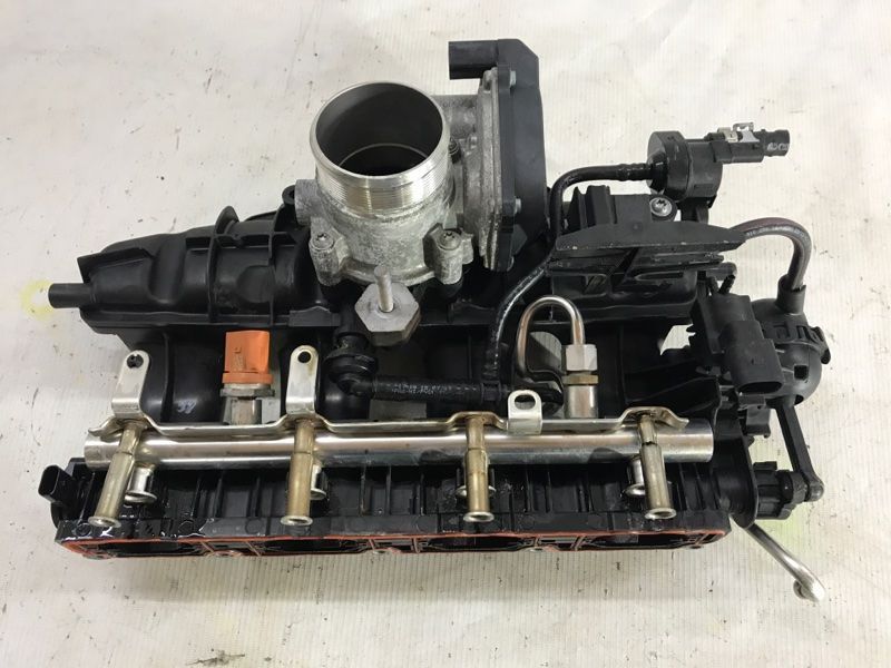 Колектор впускний 06H133185CF Audi A6