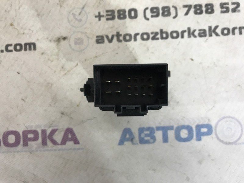Блок управления подогревом сидений 3T0959772B Audi A6