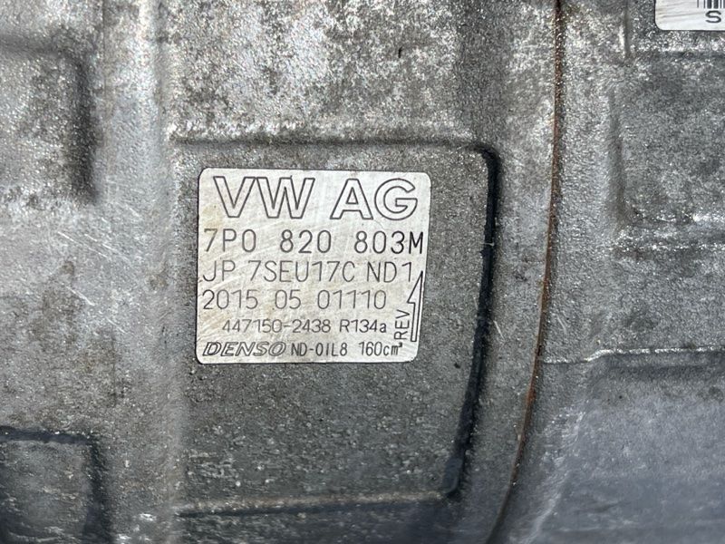 Компресор кондиціонера 7P0820803M Audi Touareg Audi Q7