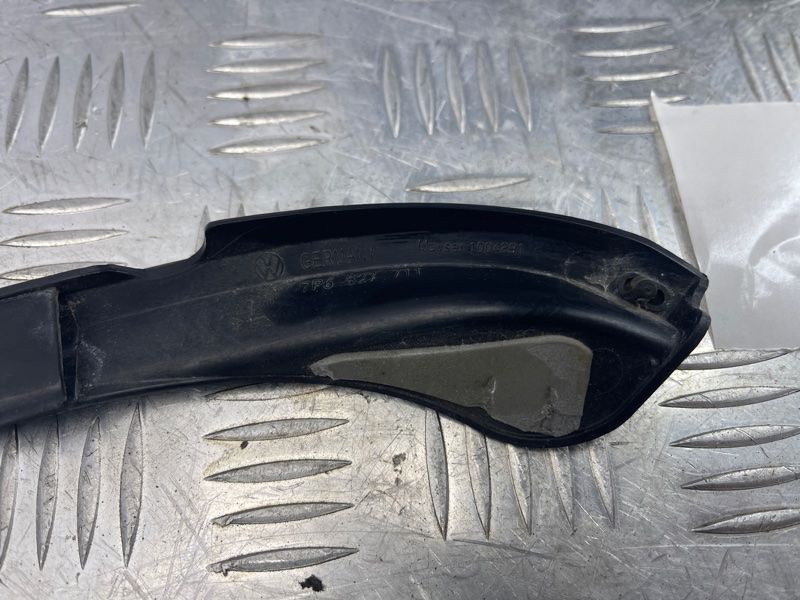 Привідний блок кришки багажника 7P6827851FIIT Volkswagen Touareg Volkswagen Touareg
