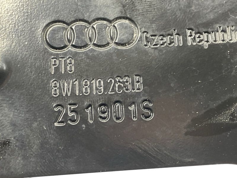 Кронштейн 8W1819263B Audi A4