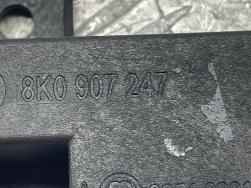 Антена безключового доступу (KESSY) 8K0907247 Audi A6 Audi A4, Audi A4 Allroad, Audi A5, Audi A6, Audi A7, Audi A8, Audi Q5, Audi RS5, Audi RS7, Audi S4, Audi S5, Audi S6, Audi S7, Audi S8, Audi SQ5