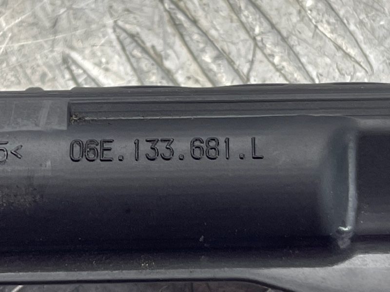 Паливна рампа ліва 06E133681L Audi A6 Audi A6, Audi A7, Audi Q7
