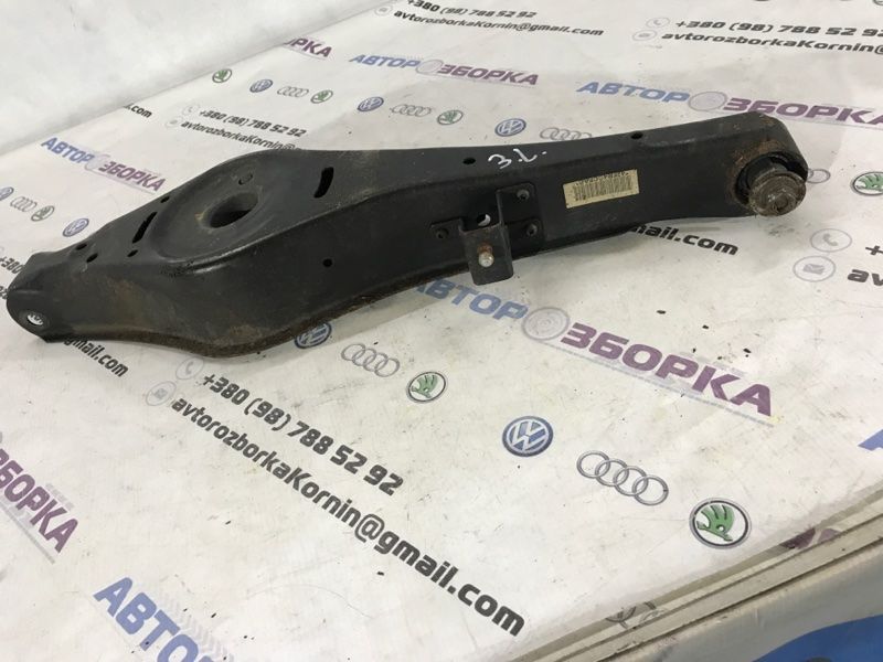 Важіль задньої підвіски поперечний нижній 1K0505311AB Volkswagen CC