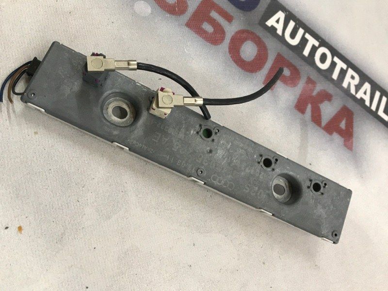 Підсилювач антени 4L0035225AE Audi Q7