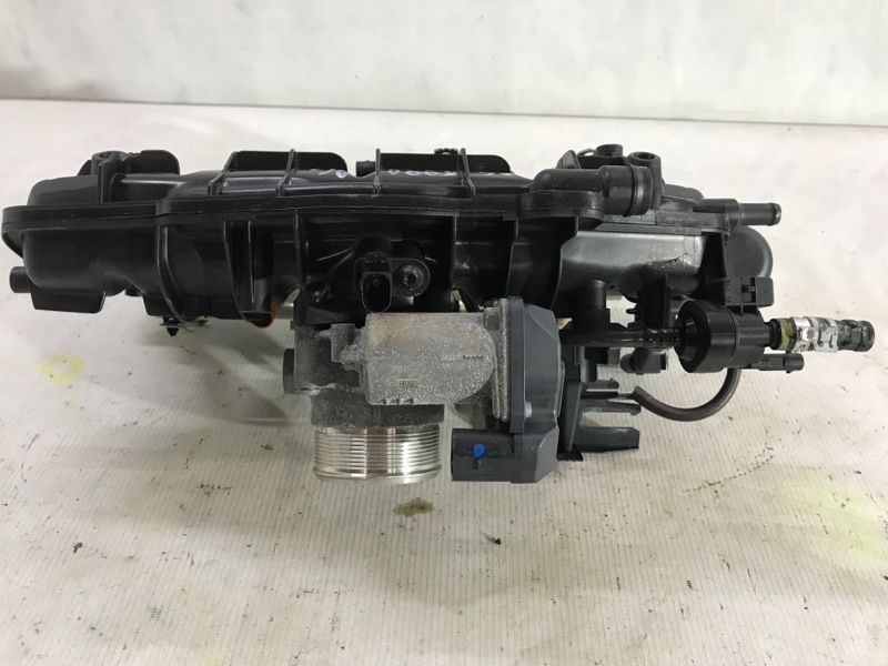 Колектор впускний 06H133185CF Audi A6
