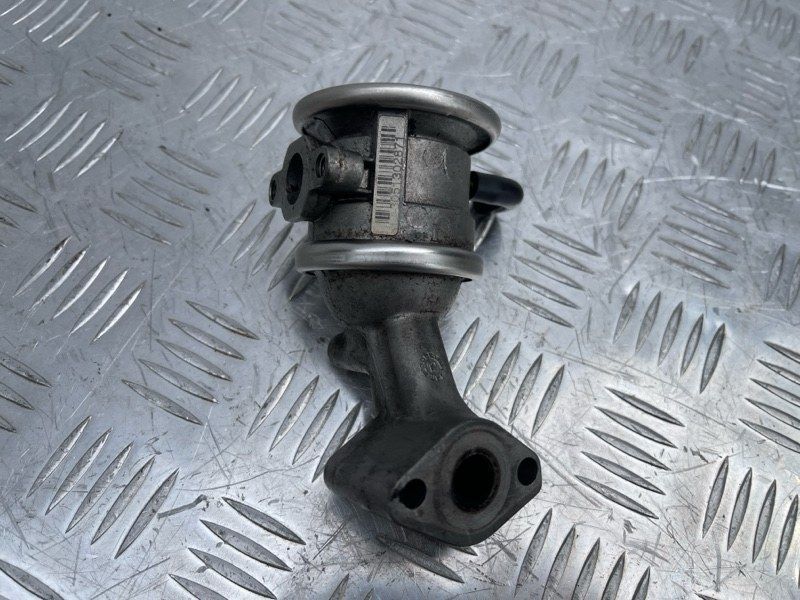 Клапан EGR 06E131101E Audi Q7