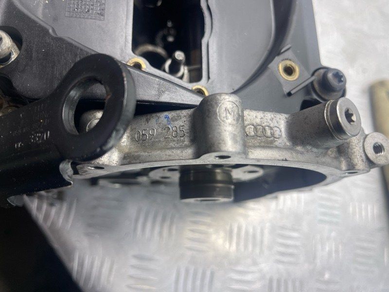 Головка двигуна 059285m Audi Q7