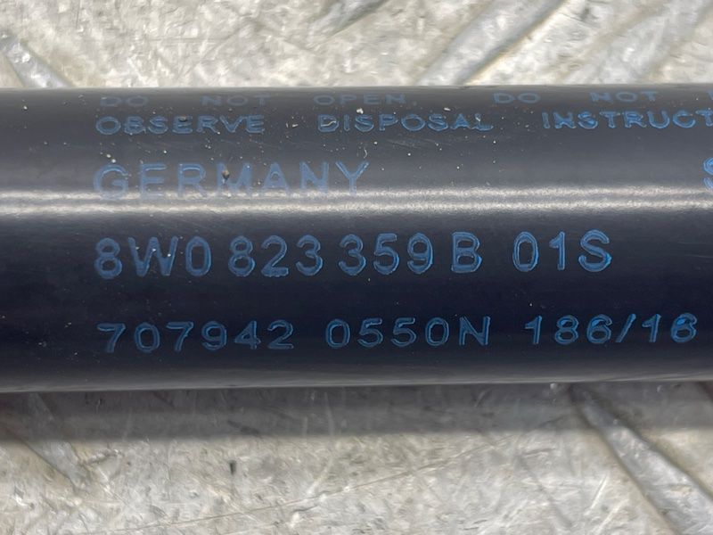 Газовий упор капота 8W0823359B Audi A4 Allroad