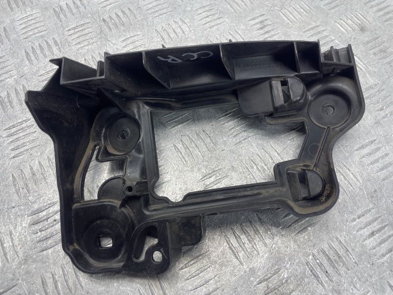 Направляюча заднього бампера права 3C8807394D Volkswagen CC Volkswagen CC