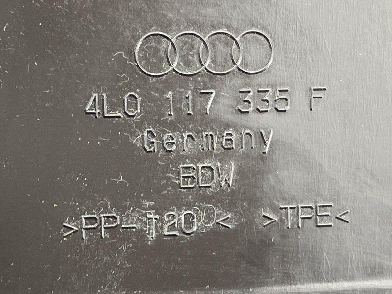 Воздуховод радиатора Audi Q7