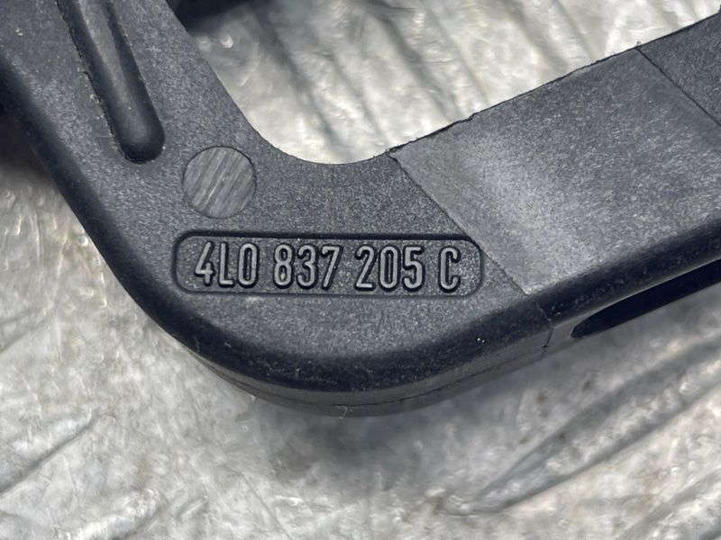 Ручка двери внешняя 4L0837205C Audi Q7