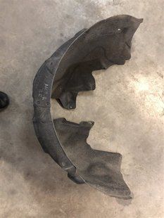 Подкрылок 4G0810172A Audi A6